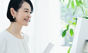 仕事に行きたくないほどの不調は抱え込まずに相談しよう