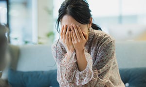 ストレスで涙が出るのは、どんなとき?