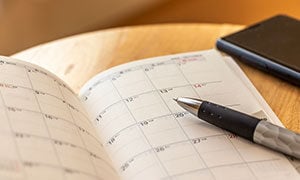 リワークプログラムの週間スケジュール例や1日の流れ