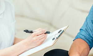 多くの人に効果的な認知行動療法。ただし、今の自分の状態は要チェック