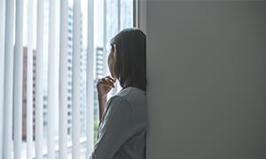 適応障害で復職が怖いときは専門家に相談。休職期間の延長や復帰先の異動など調整できることも